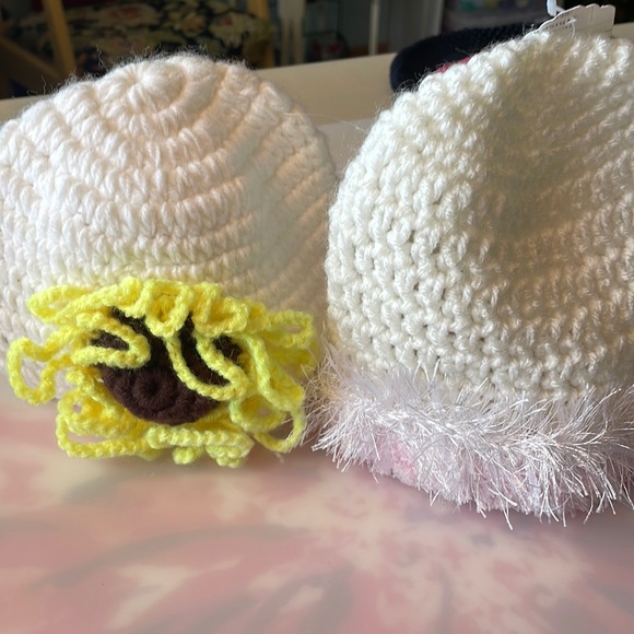 NWOT Set of 2 kids Handmade Hats - Sunflower and Winter Beanie - Picture 4 of 4